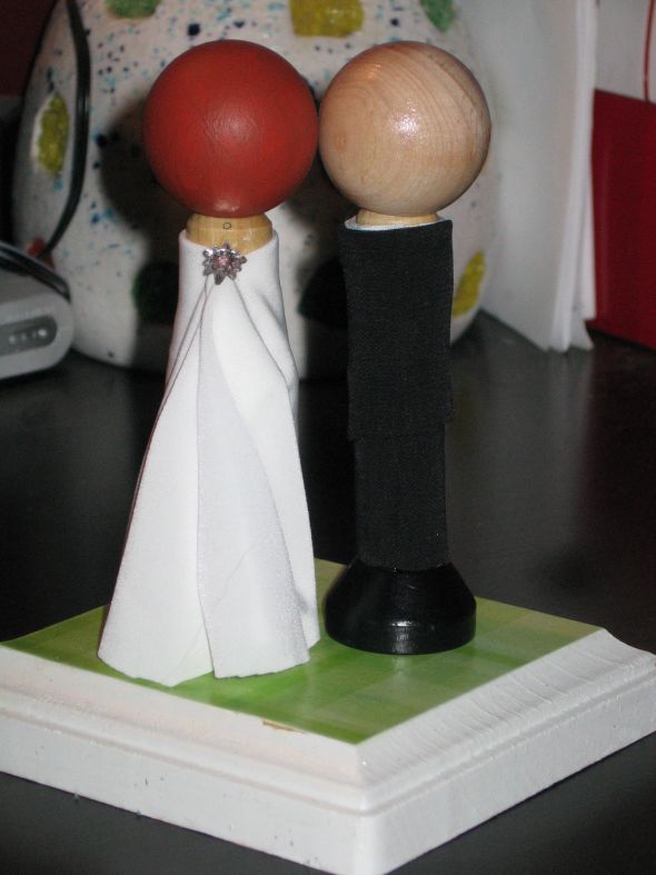 Peg Doll Caketopper Tutorial :  wedding diy cake topper peg dolls craft topper Caketopper 001