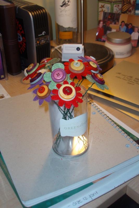 Miss Submarine's Flowergirl Button Bouquet <img class='bb_attachments_link' title='attachments' align='absmiddle' src='http://diy.weddingbee.com/my-plugins/bb-attachments/icons/default.gif' />